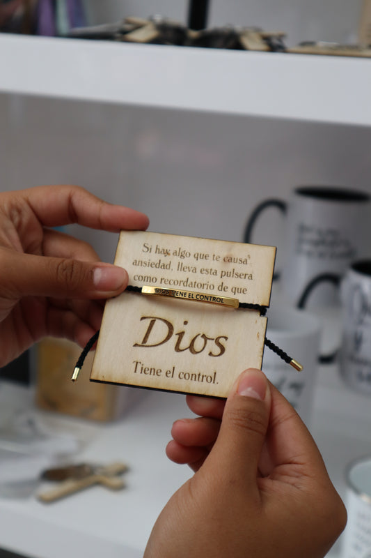 Dios Tiene el Control ✝️🕊️✨