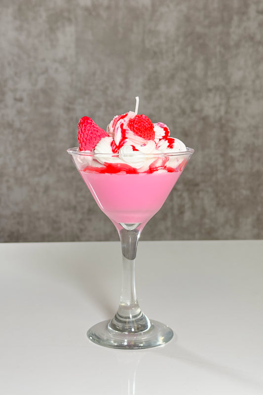 Strawberry Swirl Martini 🍓🍨🍸